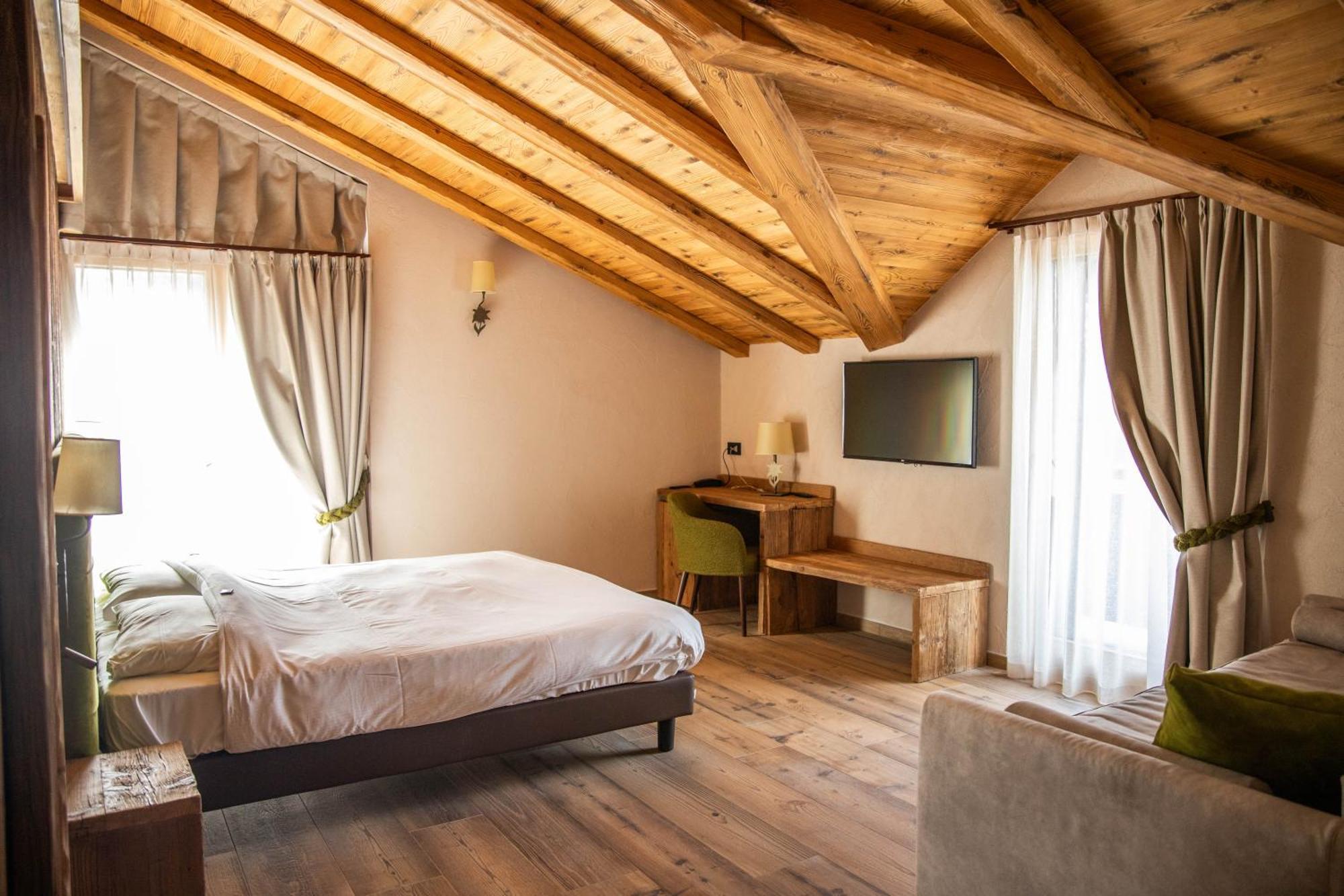 Hotel La Montanina Livigno Bagian luar foto